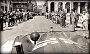Mille miglia 1968 corridori entrano in città (Daniele Zorzi)